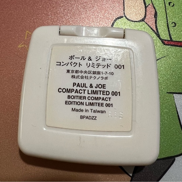 Paul and Joe blush - Picture 3 of 3